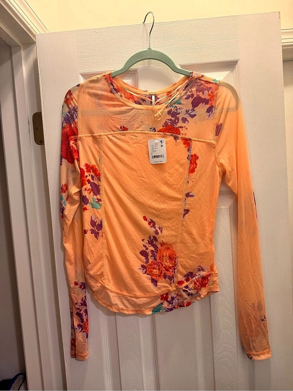 Free people Floral Long Sleeve Top in peach Size Large NWT